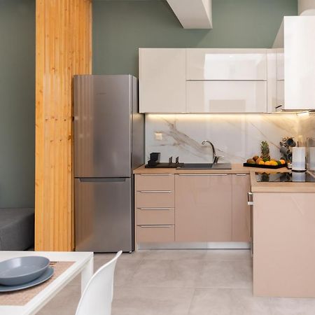 P&K Luxury Apartments 1 カラマタ エクステリア 写真