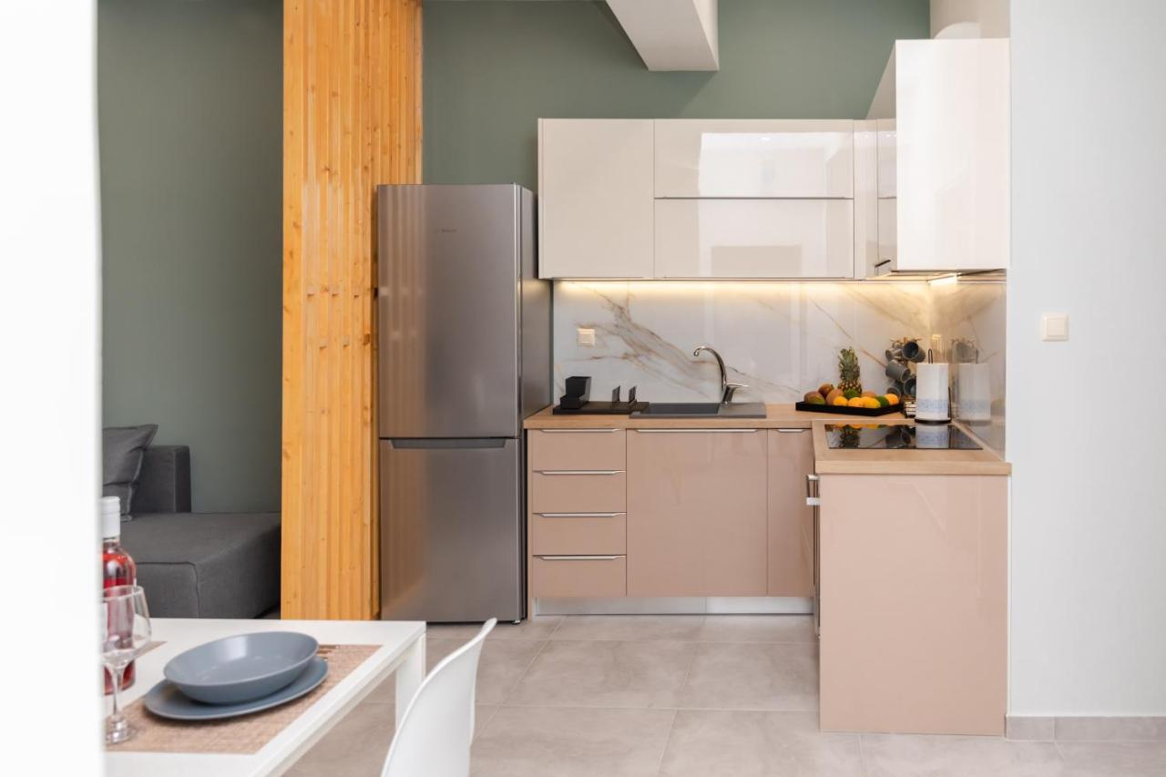 P&K Luxury Apartments 1 カラマタ エクステリア 写真